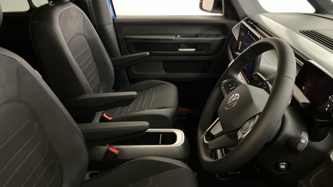 Volkswagen ID. Buzz 210kW Style Pro 79kWh 5dr Auto [Design+] Electric Estate - Image 15